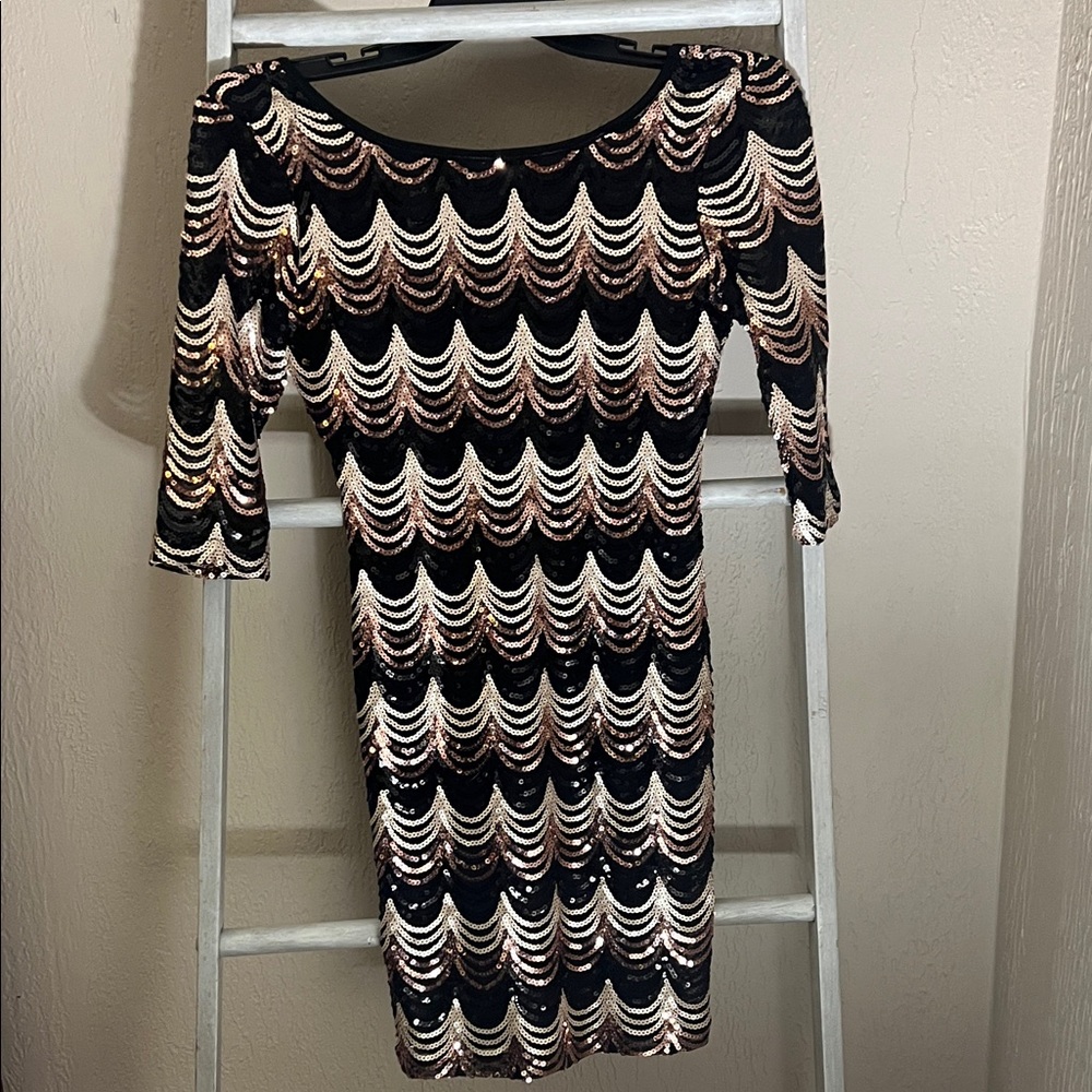Chic Black and Gold Sequin Mini Dress